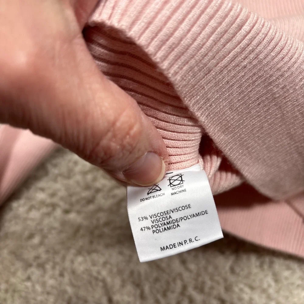 Brandy Melville Pink Ribbed Mock Neck Cropped Sweater Long Sleeve‎ Top One Size